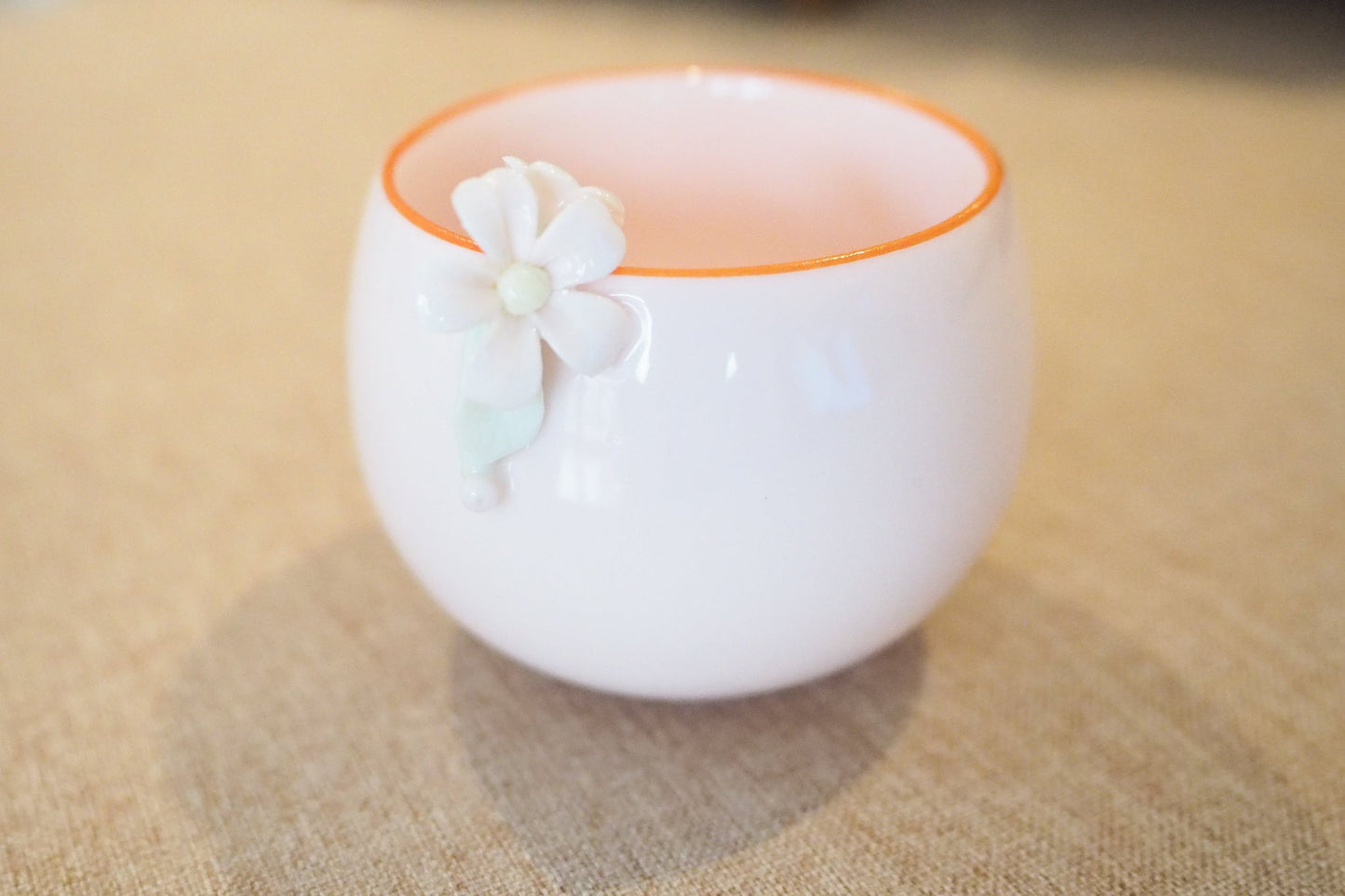Teacup (flower-shaped tea cup)