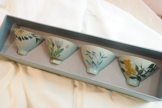 Teacup Set (hat-shaped cup)
