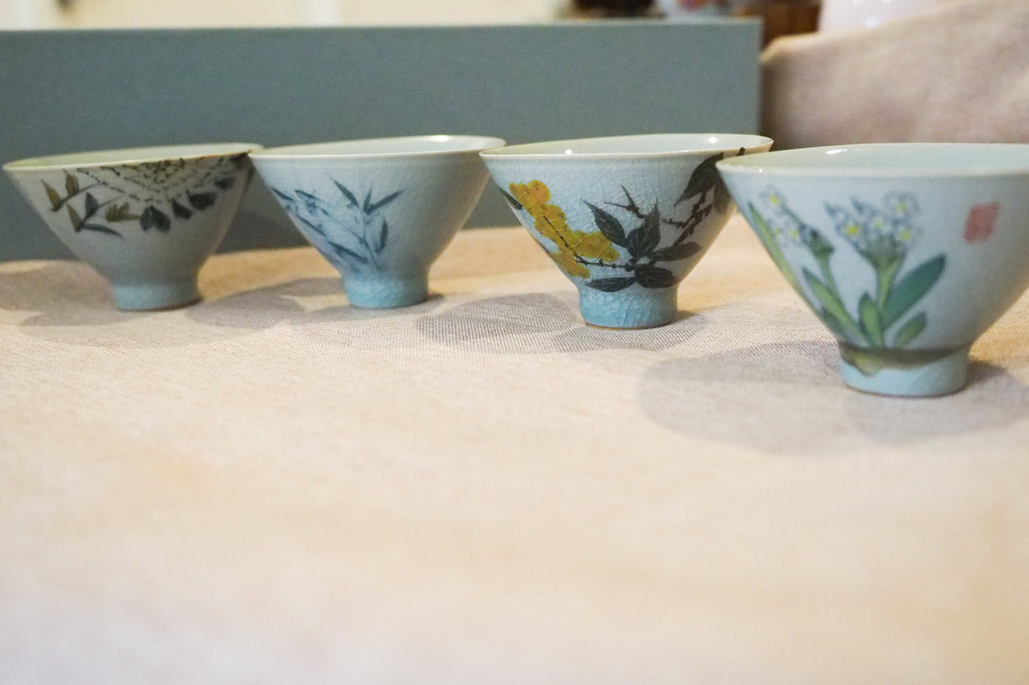 Teacup Set (hat-shaped cup)