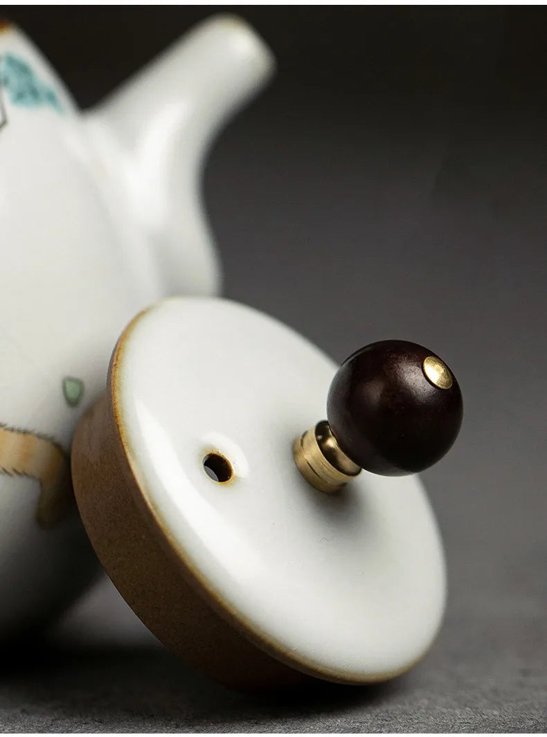 280ml Traditional Ru Kiln Ceramic Teapots Handmade Cute Cat Pattern Kettle Travel Portable Filter Tea Pot Home Tea Set Drinkware