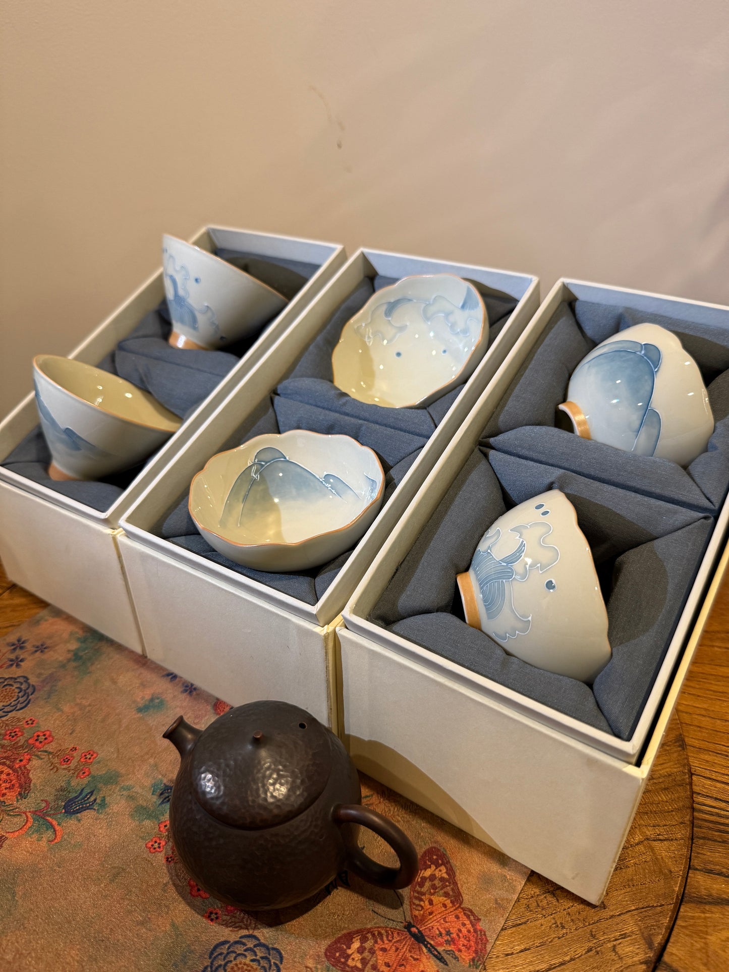 Mountains and Seas Hand-painted pair cups -- Bamboo Hat Cup