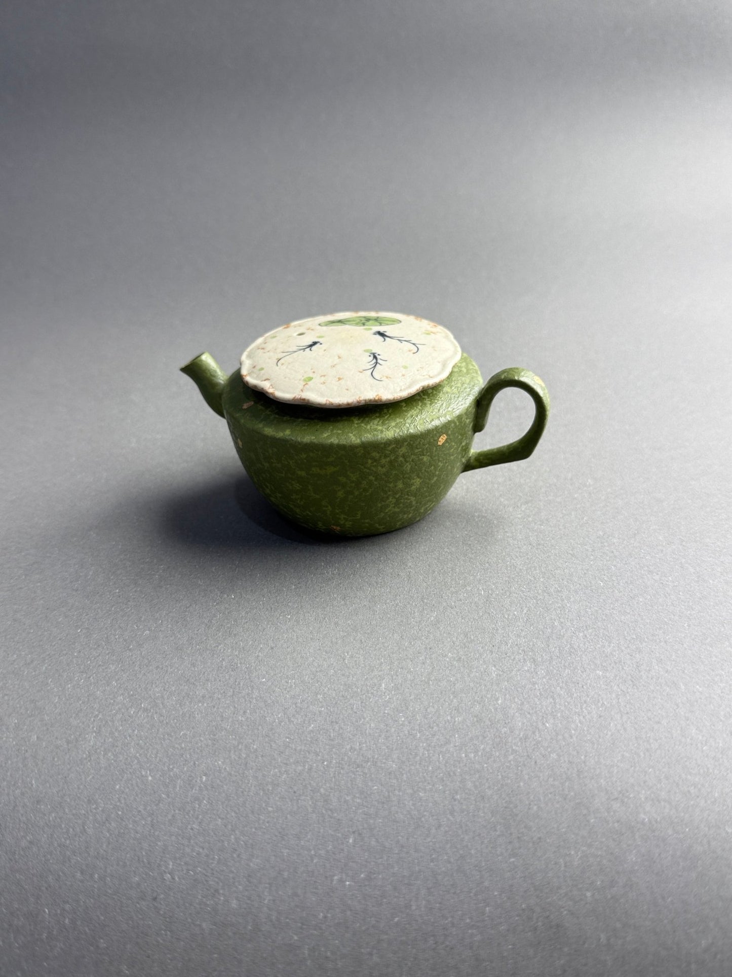 Lotus Pond Green Tea Teapot - Moonlight Friday