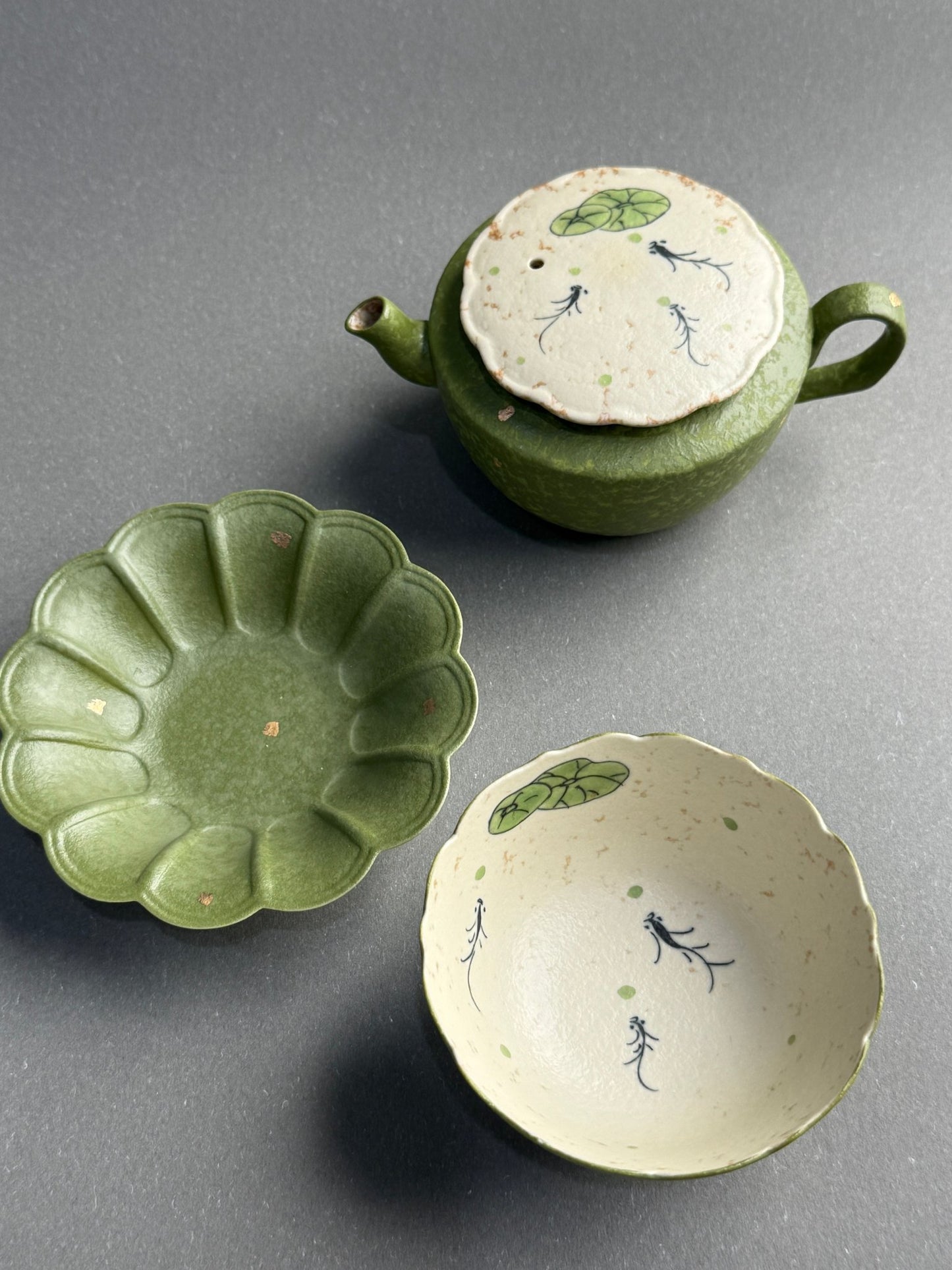 Lotus Pond Green Tea Teapot - Moonlight Friday