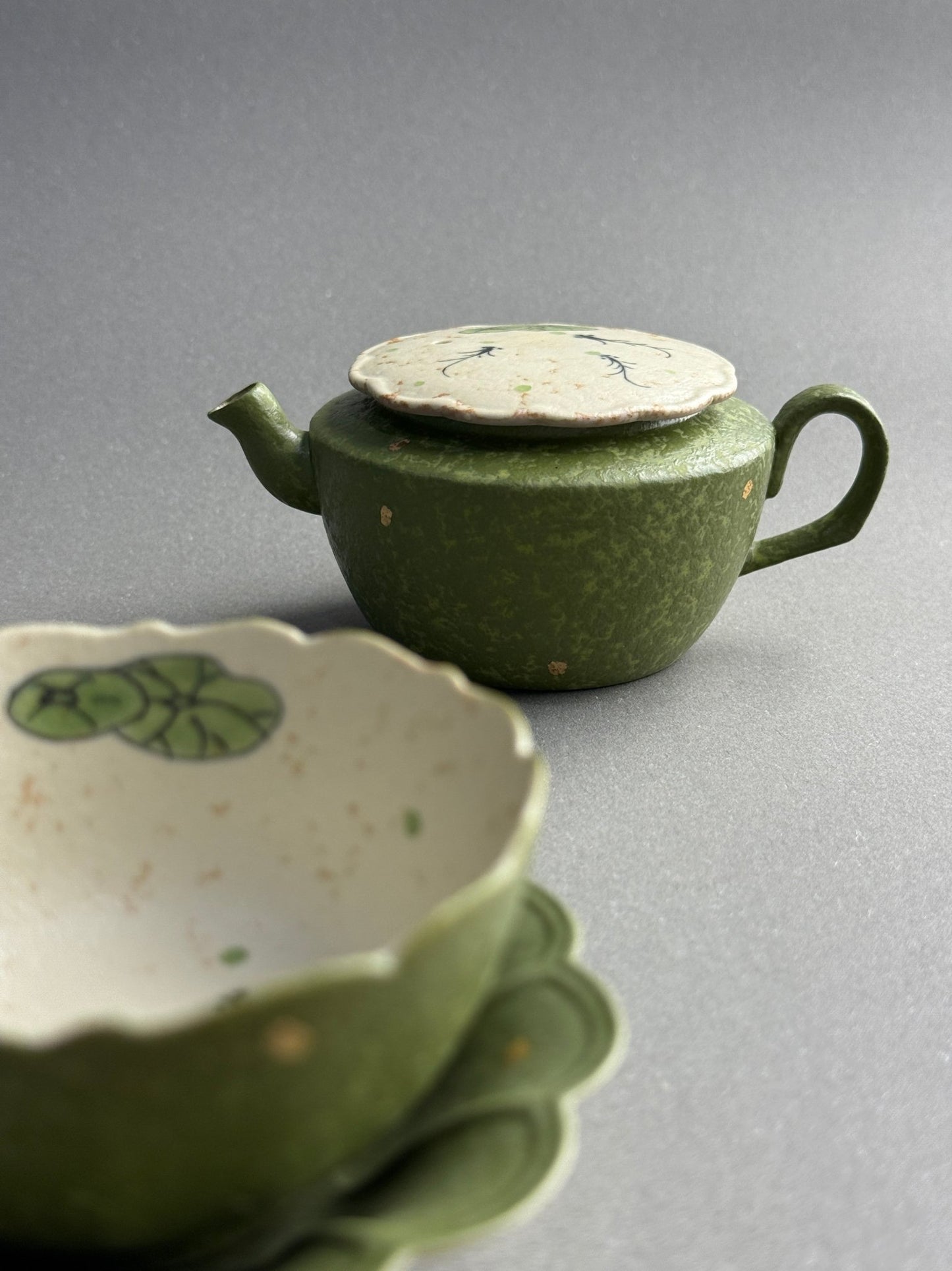 Lotus Pond Green Tea Teapot - Moonlight Friday
