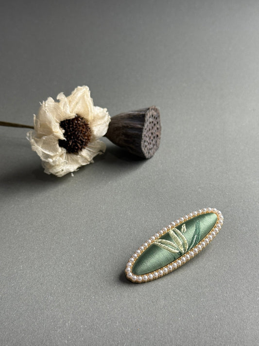 Song Jin Hair Clip Oval Shape Green Leaves Pattern + Pearl Edge - Moonlight Friday