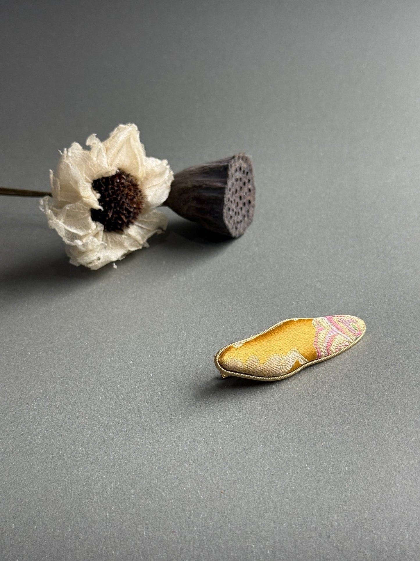 Song Jin Hair Clip Wave Shape Yellow Traditional Pattern - Moonlight Friday