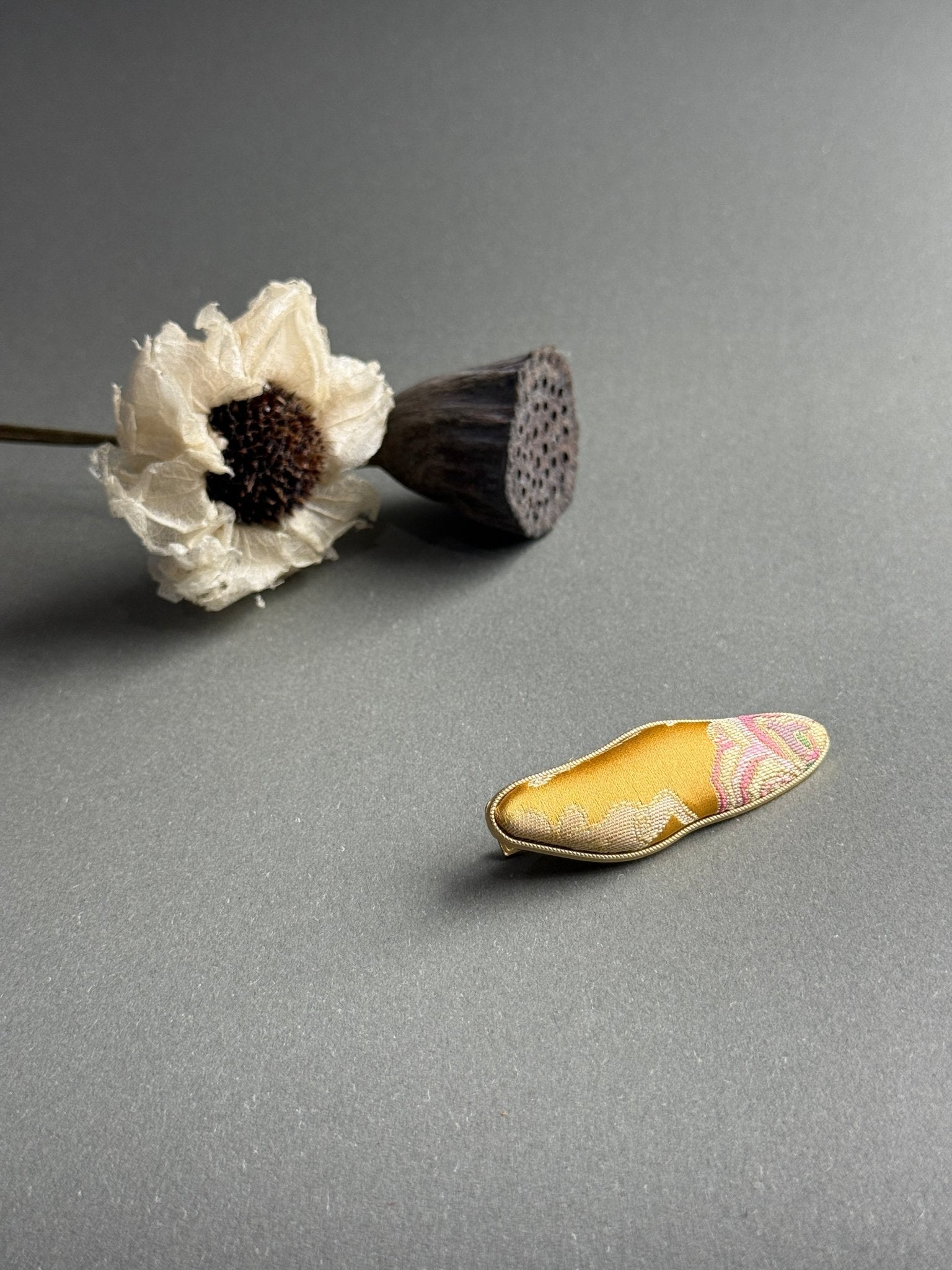 Song Jin Hair Clip Wave Shape Yellow Traditional Pattern - Moonlight Friday